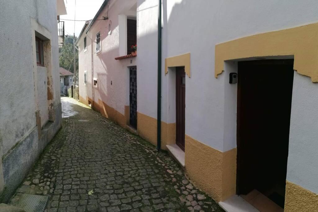 Góis Casinha Dos Figueiraisヴィラ エクステリア 写真